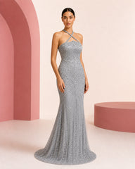ثريا فضي beaded gown - زاوية ثلاثة أرباع من اليمين